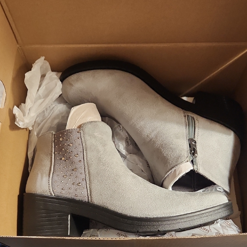 New Bzees Graphite Sparkle Bootie From HSN Washable 7 Gray Ankle Boots